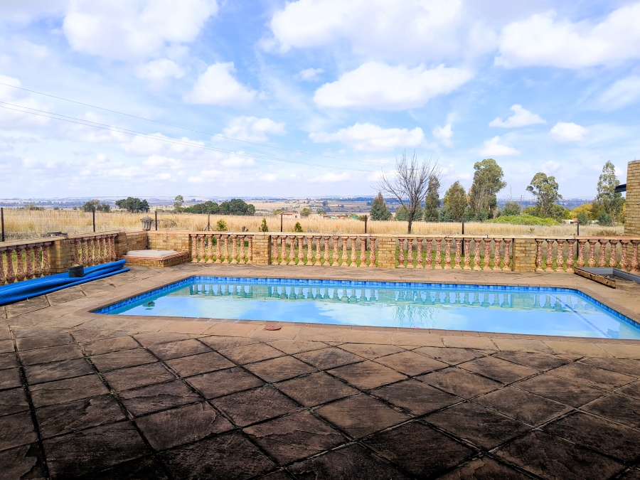 3 Bedroom Property for Sale in Roodepoort AH Gauteng