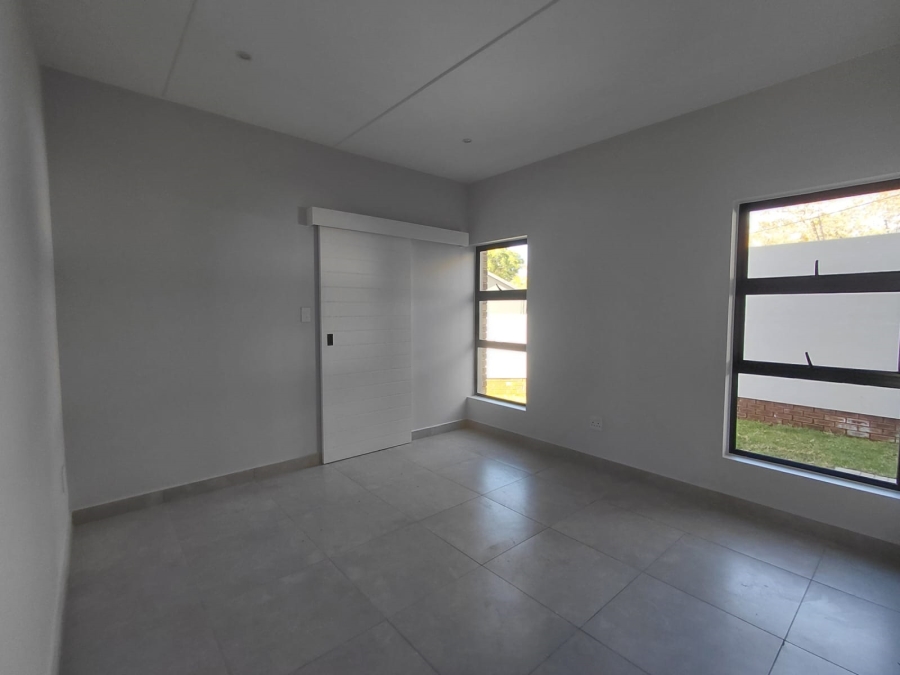 To Let 3 Bedroom Property for Rent in Bryanston Gauteng