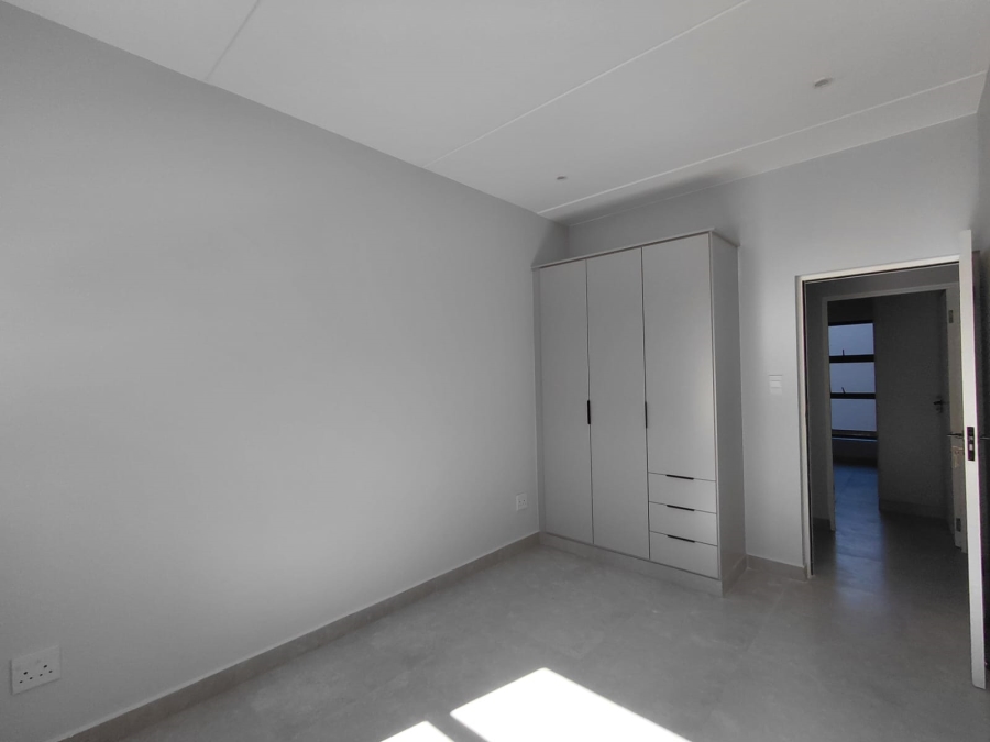 To Let 3 Bedroom Property for Rent in Bryanston Gauteng