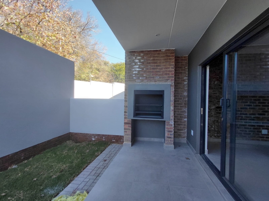 To Let 3 Bedroom Property for Rent in Bryanston Gauteng