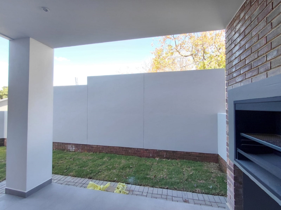 To Let 3 Bedroom Property for Rent in Bryanston Gauteng