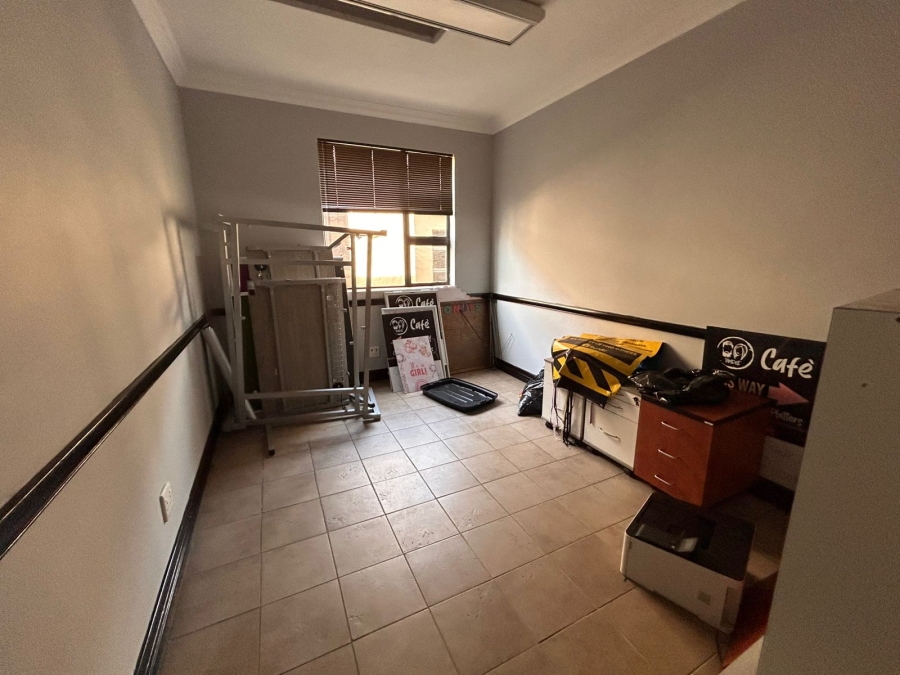 To Let Commercial Property for Rent in Route 21 Business Park Gauteng