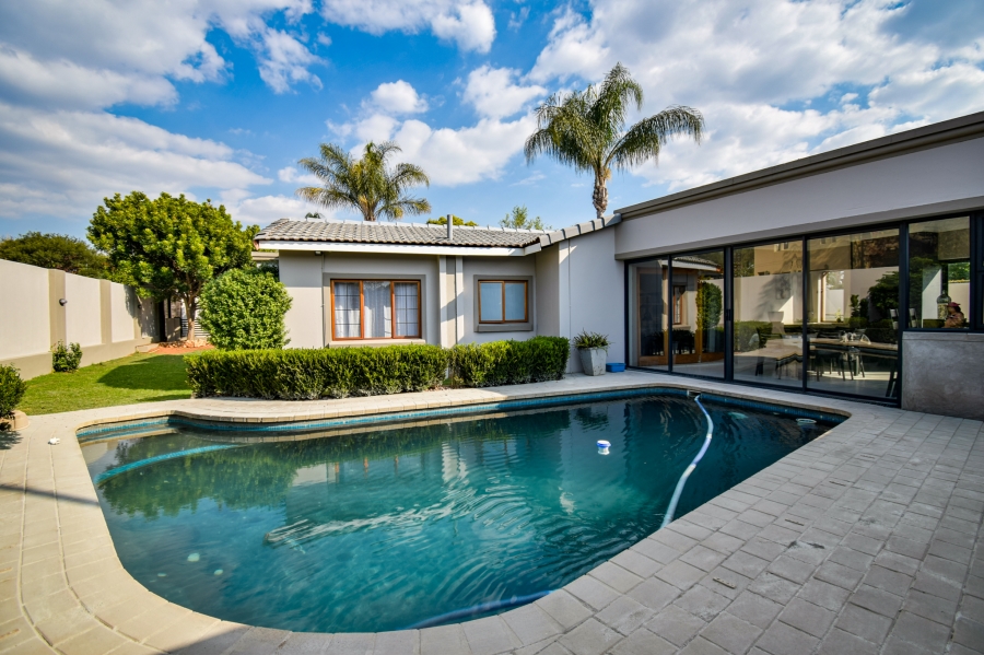 3 Bedroom Property for Sale in Garsfontein Gauteng