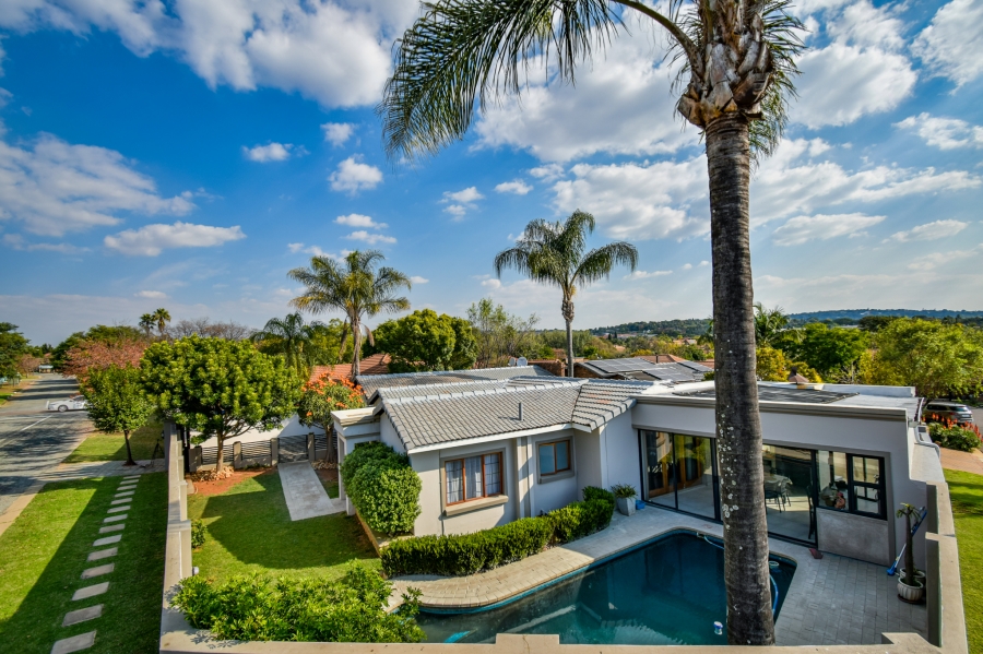 3 Bedroom Property for Sale in Garsfontein Gauteng