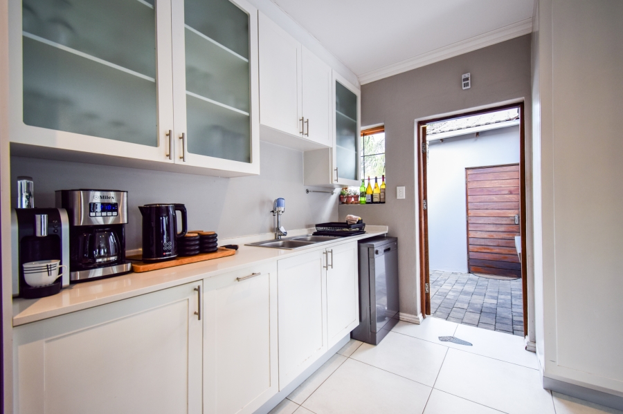 3 Bedroom Property for Sale in Garsfontein Gauteng