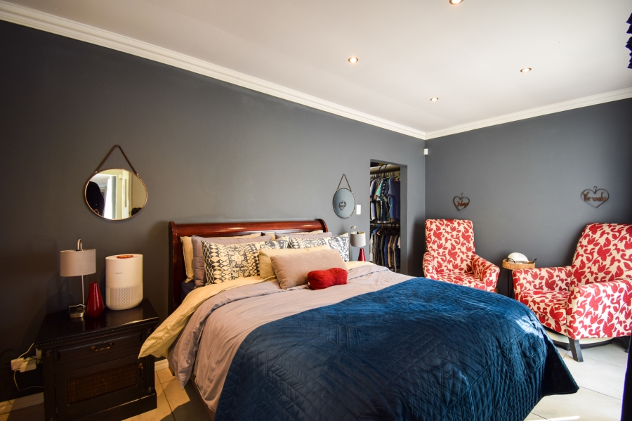 3 Bedroom Property for Sale in Garsfontein Gauteng