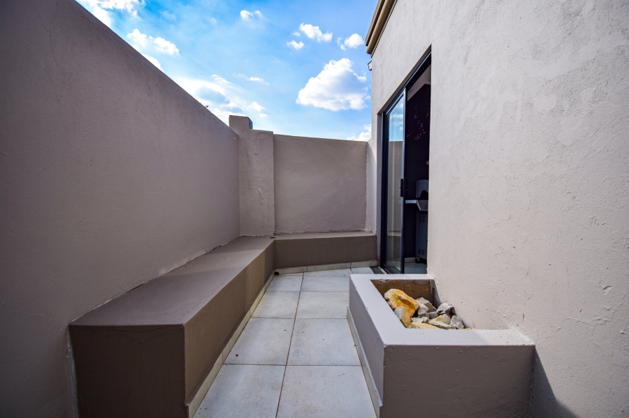 3 Bedroom Property for Sale in Garsfontein Gauteng