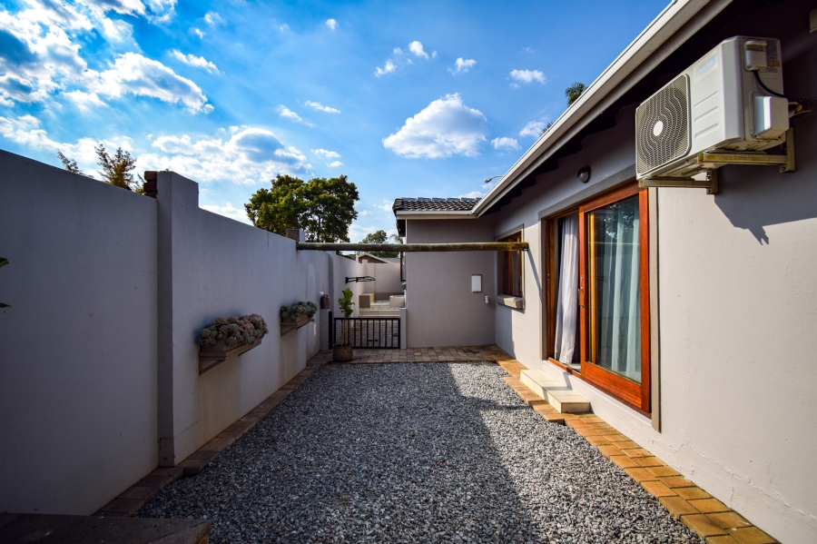 3 Bedroom Property for Sale in Garsfontein Gauteng