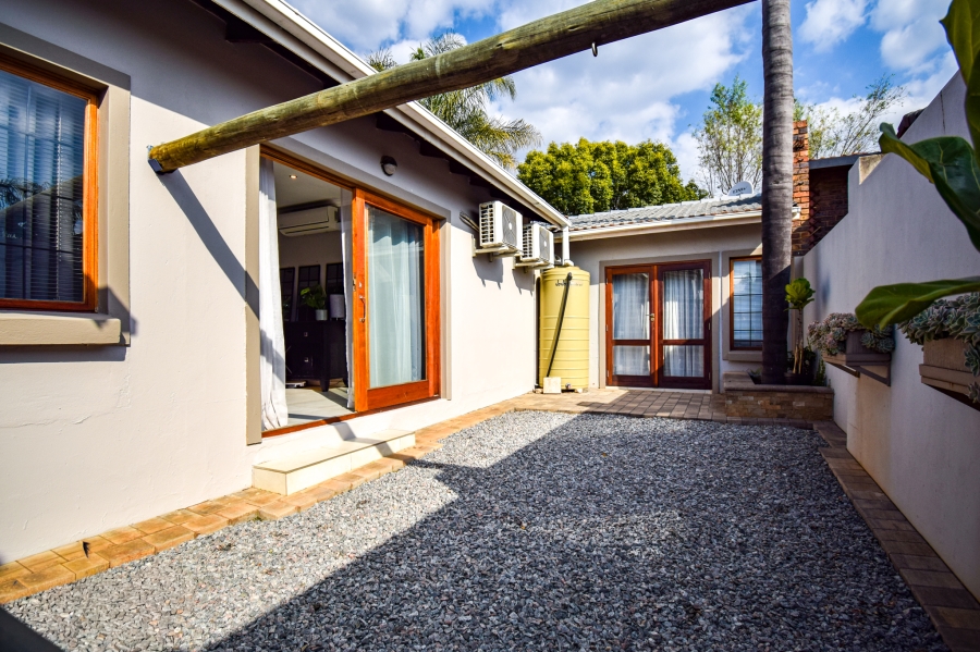 3 Bedroom Property for Sale in Garsfontein Gauteng