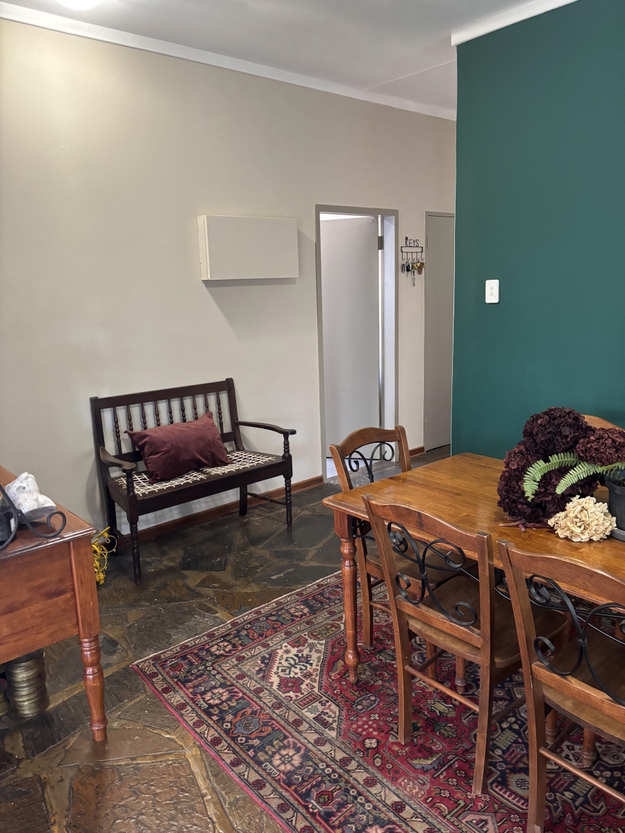 To Let 4 Bedroom Property for Rent in Nieuw Muckleneuk Gauteng