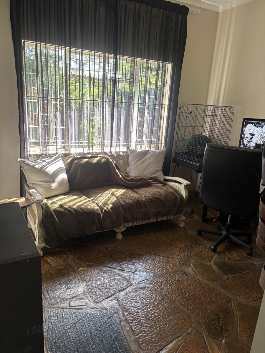 To Let 4 Bedroom Property for Rent in Nieuw Muckleneuk Gauteng