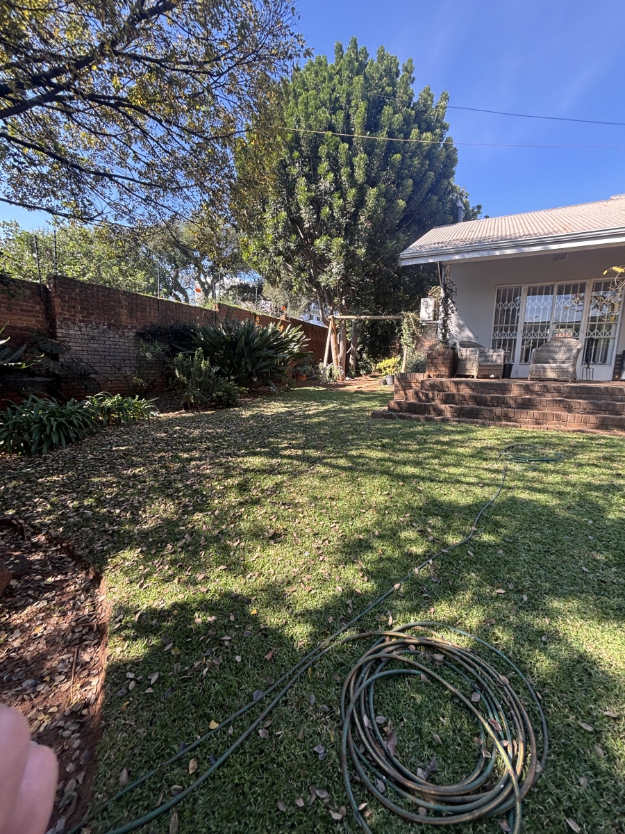 To Let 4 Bedroom Property for Rent in Nieuw Muckleneuk Gauteng