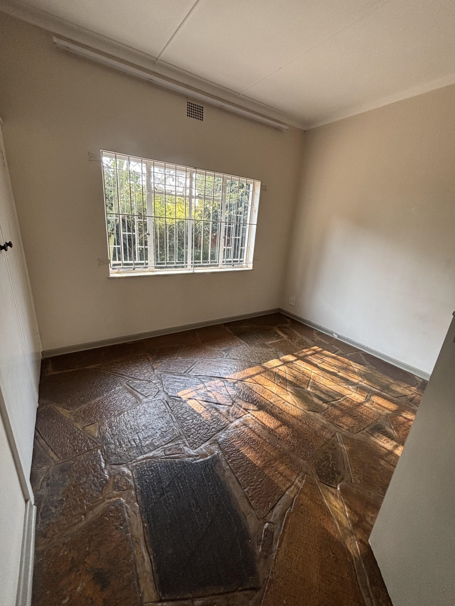 To Let 4 Bedroom Property for Rent in Nieuw Muckleneuk Gauteng