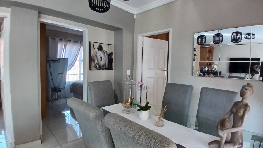 To Let 2 Bedroom Property for Rent in Meyersdal Gauteng