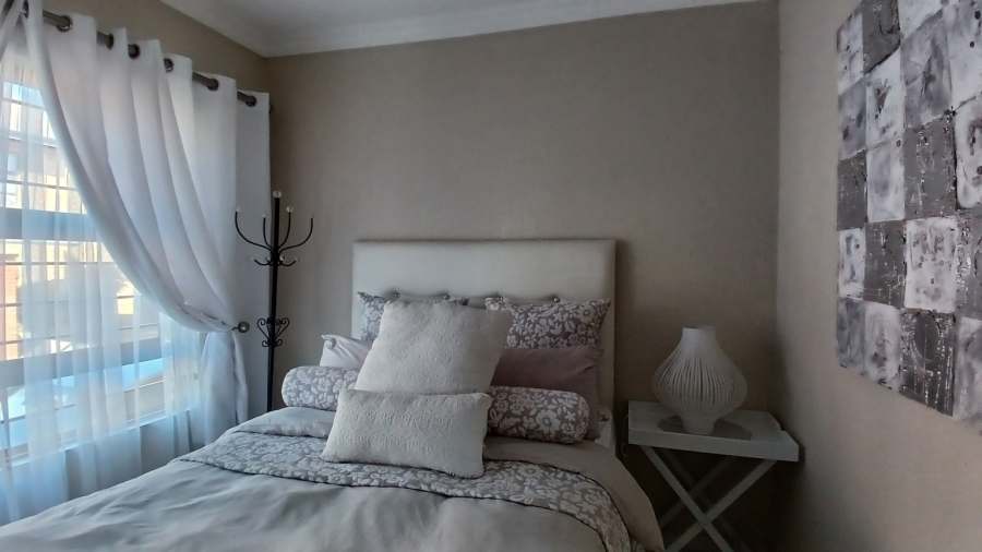 To Let 2 Bedroom Property for Rent in Meyersdal Gauteng