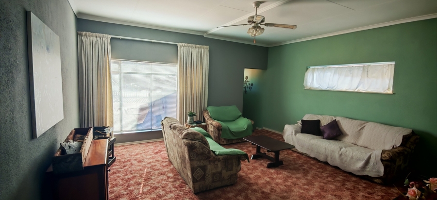 4 Bedroom Property for Sale in Brackenhurst Gauteng