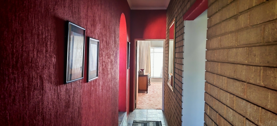 4 Bedroom Property for Sale in Brackenhurst Gauteng