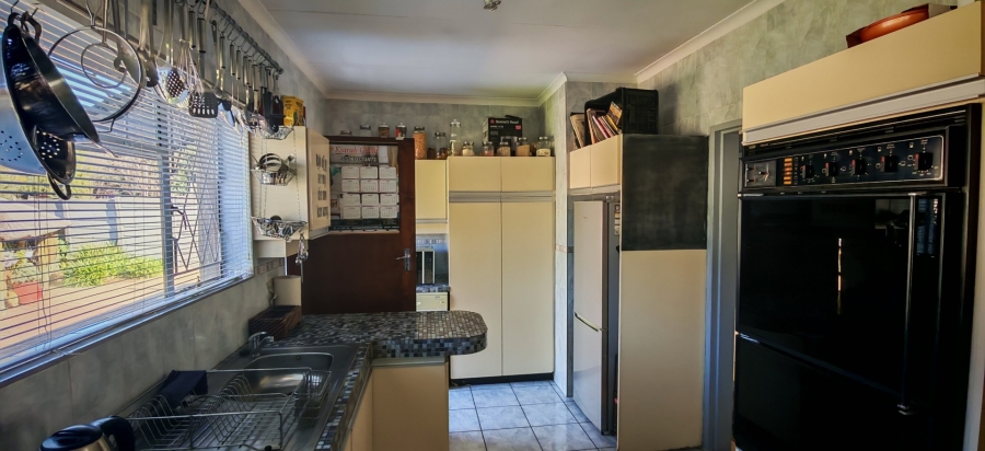 4 Bedroom Property for Sale in Brackenhurst Gauteng