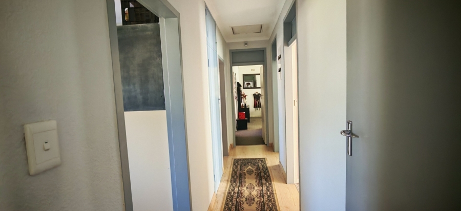 4 Bedroom Property for Sale in Brackenhurst Gauteng