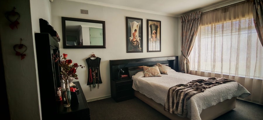 4 Bedroom Property for Sale in Brackenhurst Gauteng