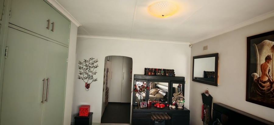 4 Bedroom Property for Sale in Brackenhurst Gauteng