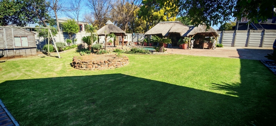 4 Bedroom Property for Sale in Brackenhurst Gauteng