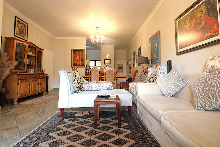 2 Bedroom Property for Sale in Bryanston Gauteng