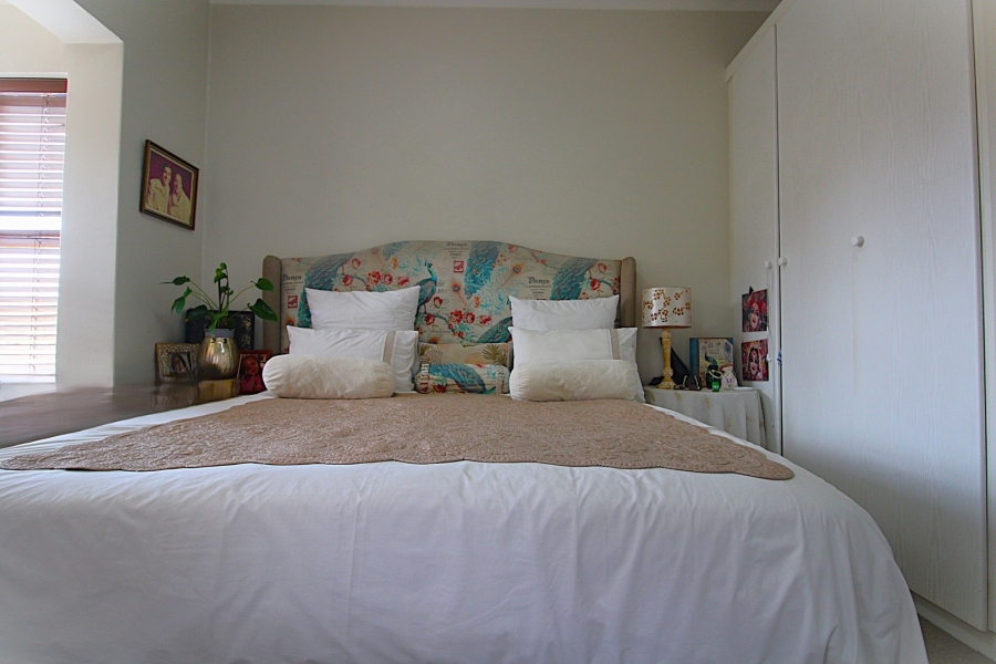 2 Bedroom Property for Sale in Bryanston Gauteng