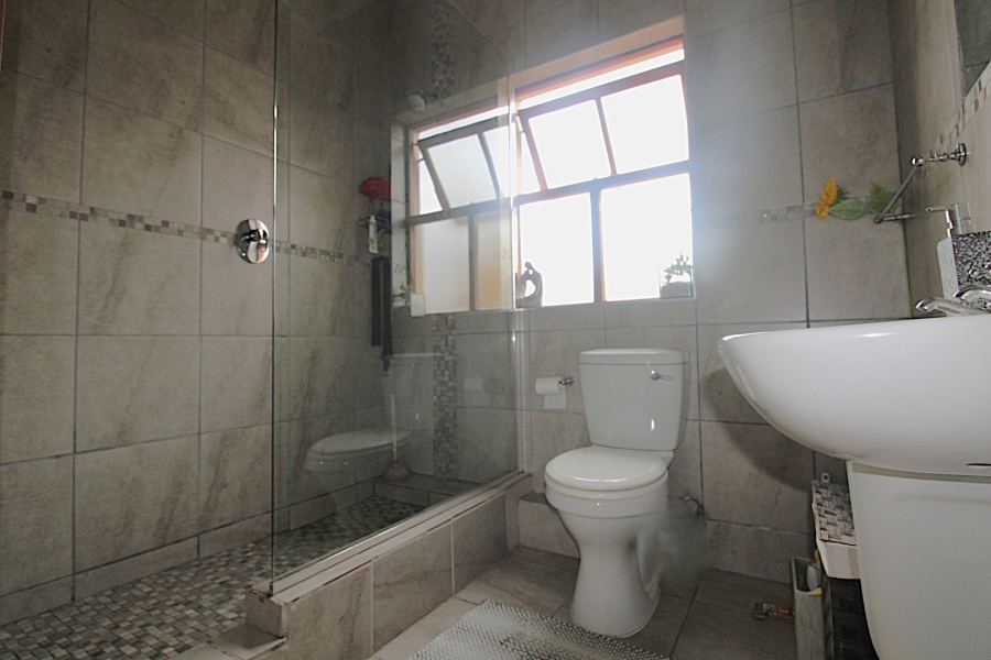 2 Bedroom Property for Sale in Bryanston Gauteng