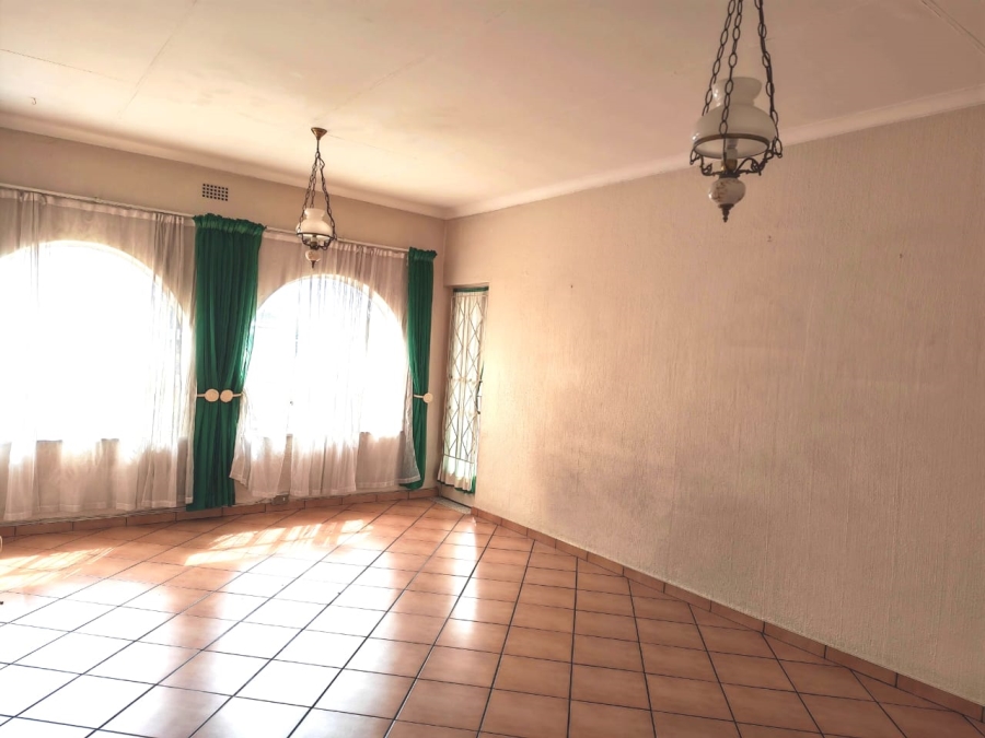 2 Bedroom Property for Sale in New Redruth Gauteng