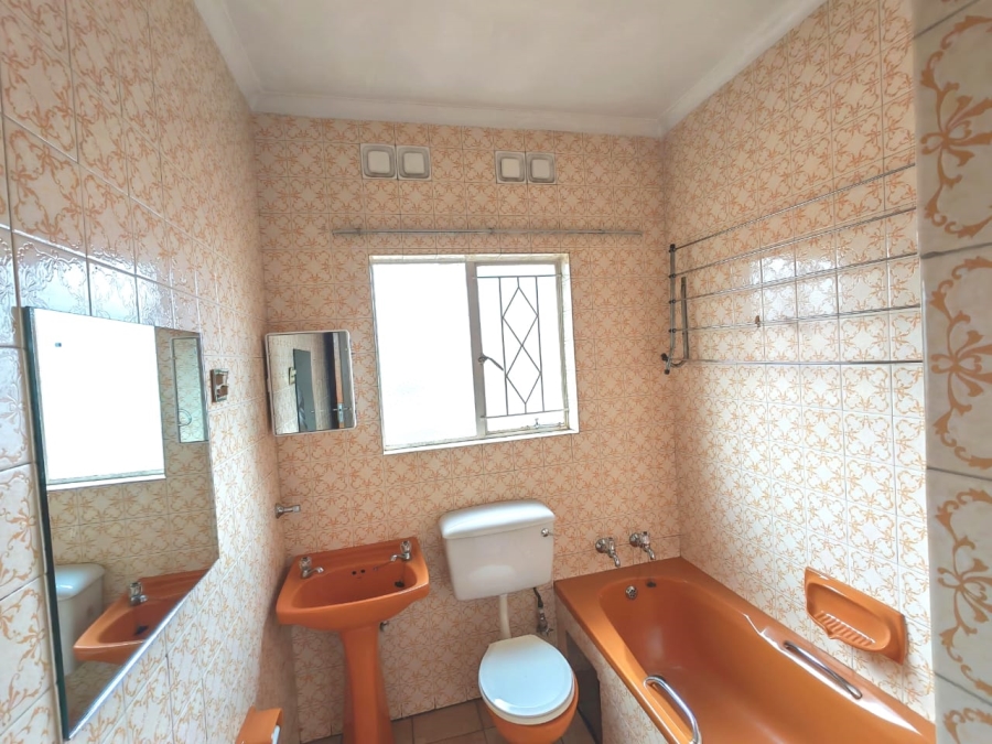 2 Bedroom Property for Sale in New Redruth Gauteng