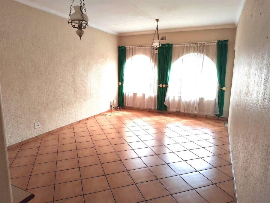 2 Bedroom Property for Sale in New Redruth Gauteng