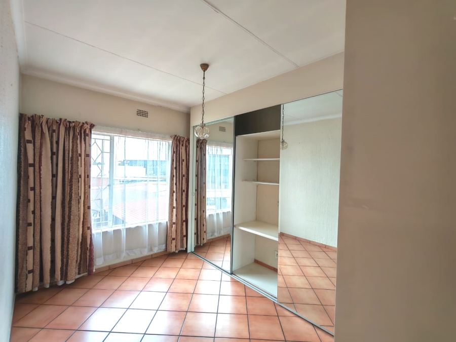 2 Bedroom Property for Sale in New Redruth Gauteng