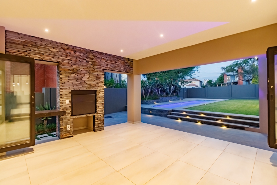 4 Bedroom Property for Sale in Carlswald North Estate Gauteng