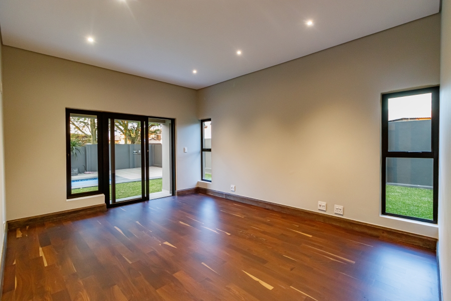 4 Bedroom Property for Sale in Carlswald North Estate Gauteng
