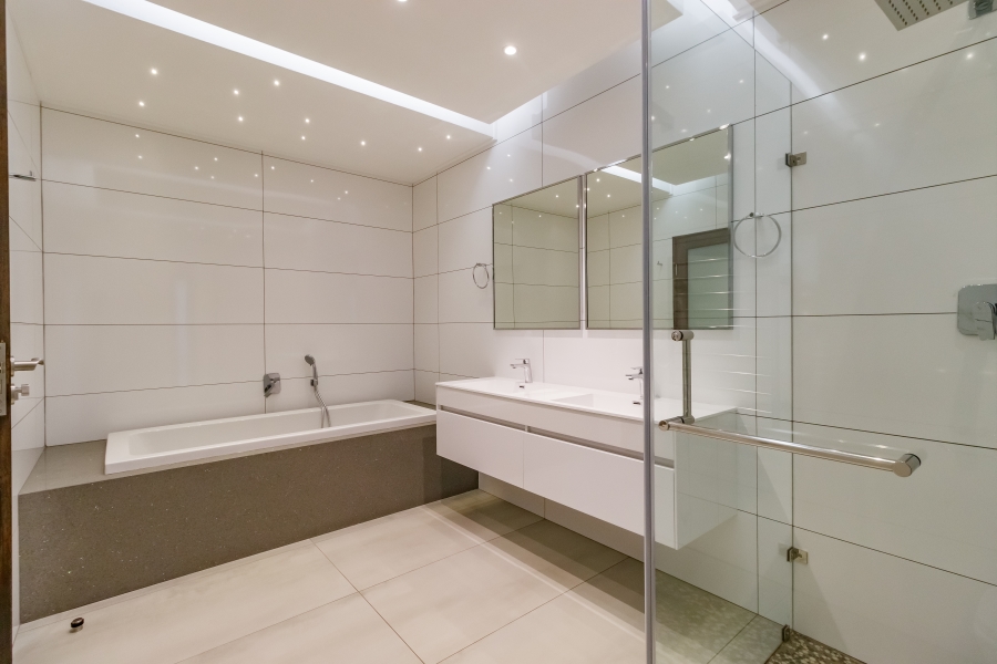 4 Bedroom Property for Sale in Carlswald North Estate Gauteng