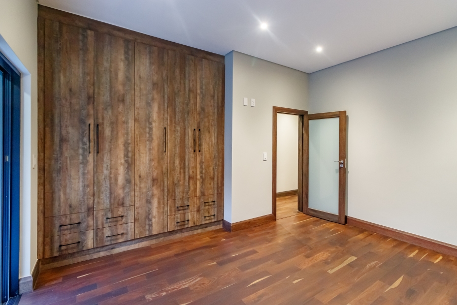 4 Bedroom Property for Sale in Carlswald North Estate Gauteng