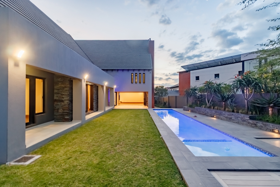 4 Bedroom Property for Sale in Carlswald North Estate Gauteng