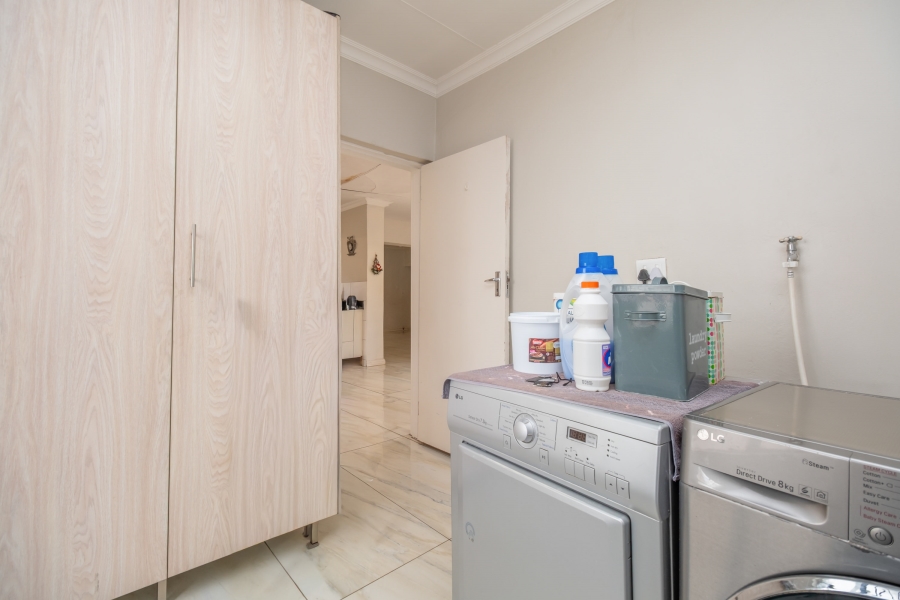 6 Bedroom Property for Sale in Fourways Gauteng