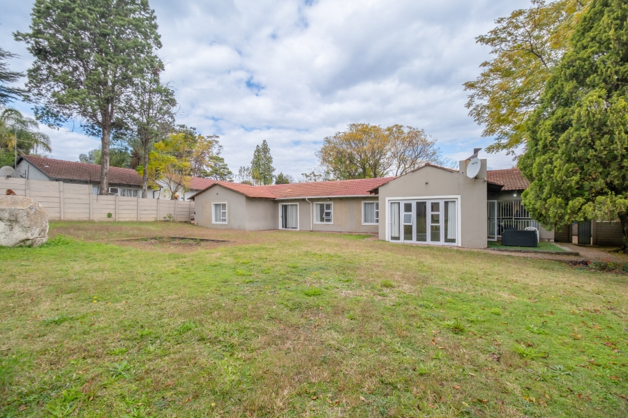 6 Bedroom Property for Sale in Fourways Gauteng