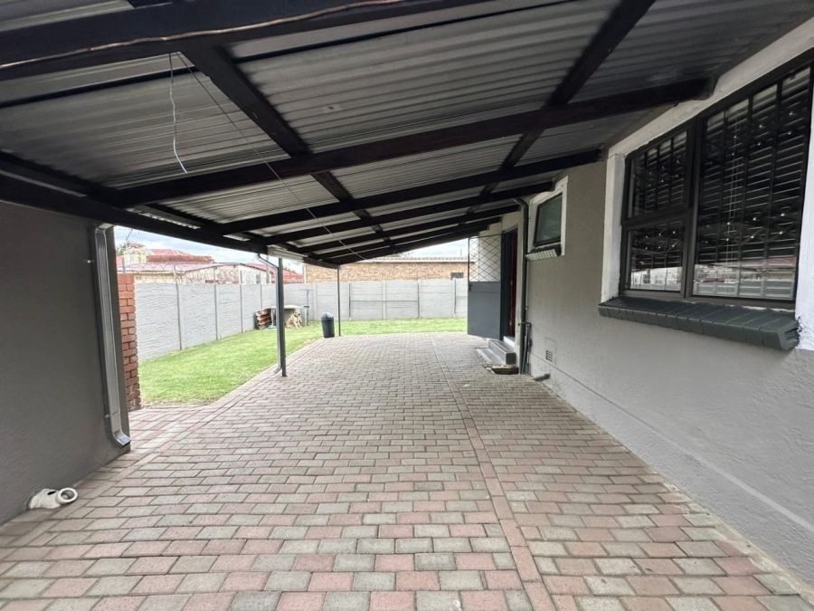 3 Bedroom Property for Sale in South Hills Gauteng