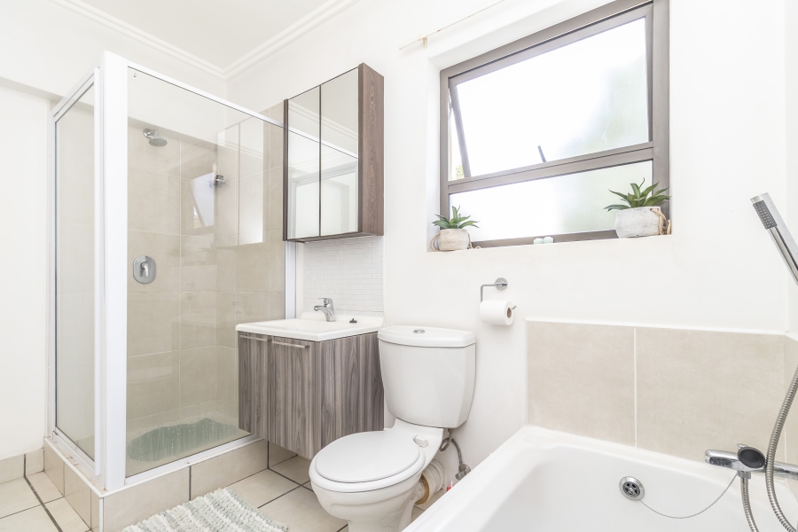 2 Bedroom Property for Sale in Bryanston Gauteng
