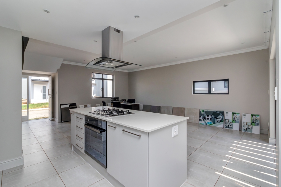 3 Bedroom Property for Sale in Broadacres Gauteng