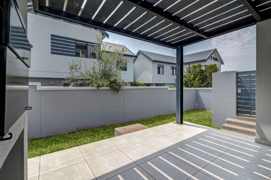 3 Bedroom Property for Sale in Broadacres Gauteng