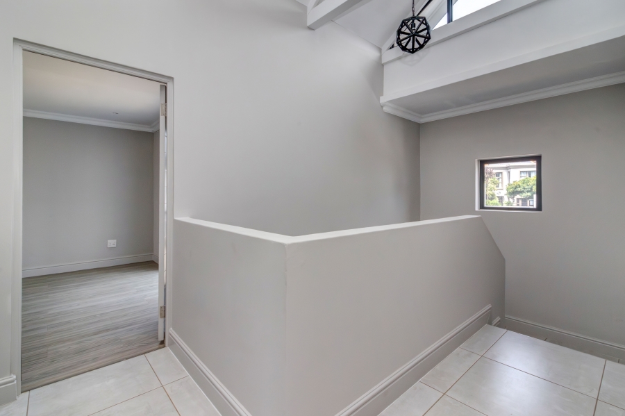 3 Bedroom Property for Sale in Broadacres Gauteng