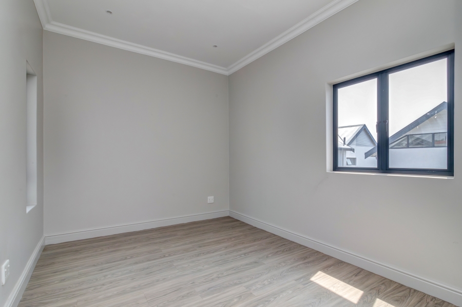 3 Bedroom Property for Sale in Broadacres Gauteng