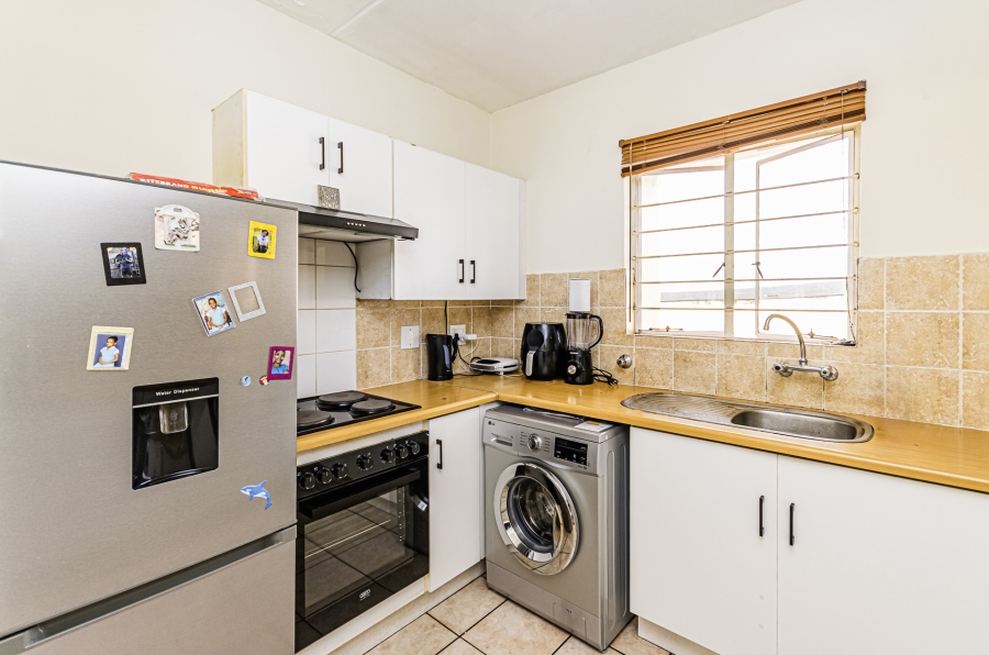 2 Bedroom Property for Sale in Sundowner Gauteng