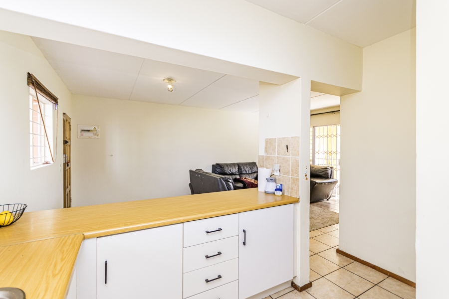 2 Bedroom Property for Sale in Sundowner Gauteng