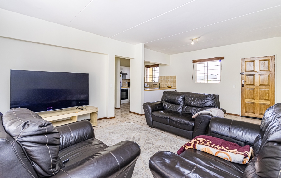 2 Bedroom Property for Sale in Sundowner Gauteng