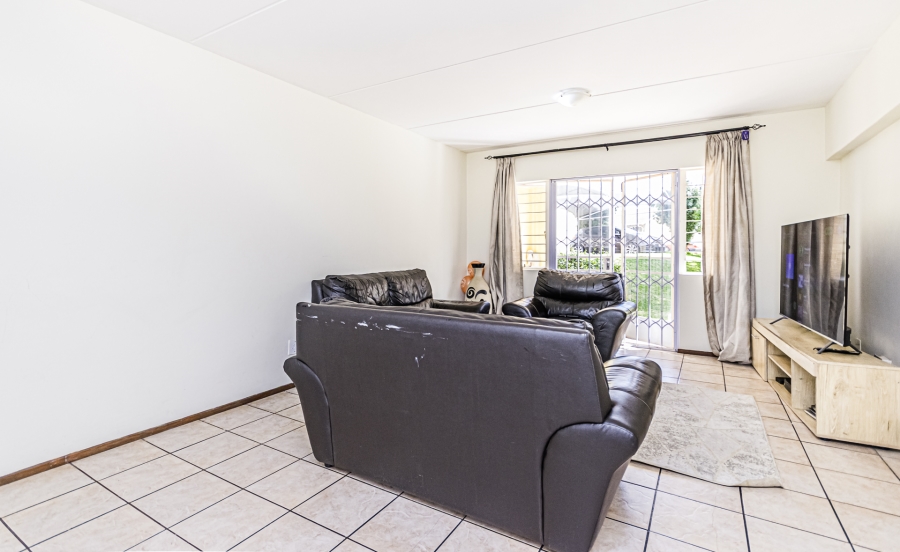 2 Bedroom Property for Sale in Sundowner Gauteng